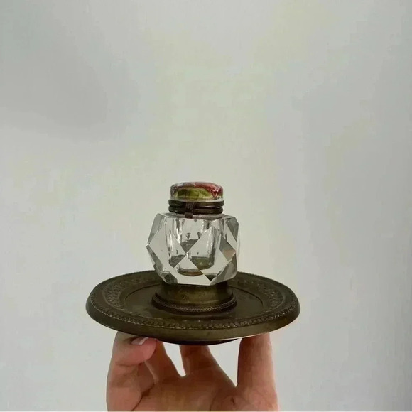 Rare Signed Antique Angelica Kauffman Inkwell Glass Jar on Brass Tray - Picture 10 of 13